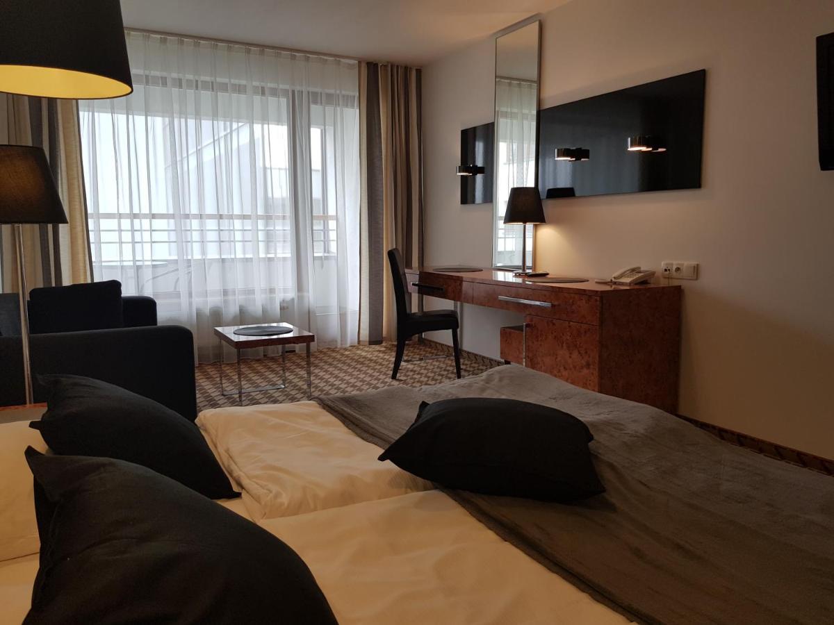 Apartament W Hotelu Sand Колобжег Екстериор снимка